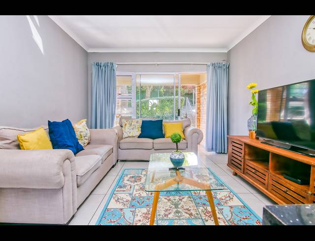 2 BEDROOM APARTMENT RENTED IN BRYANSTON